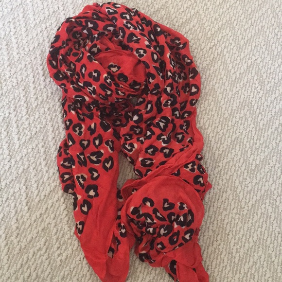 Stella & Dot Accessories - Stella & Dot Luxembourg Wild Hearts Scarf/Wrap